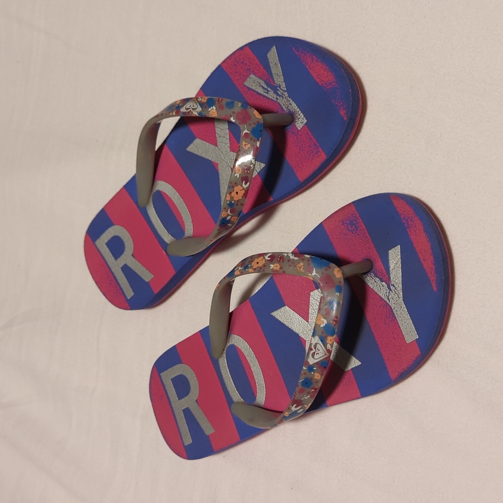 5 for $10! Roxy Flip flops